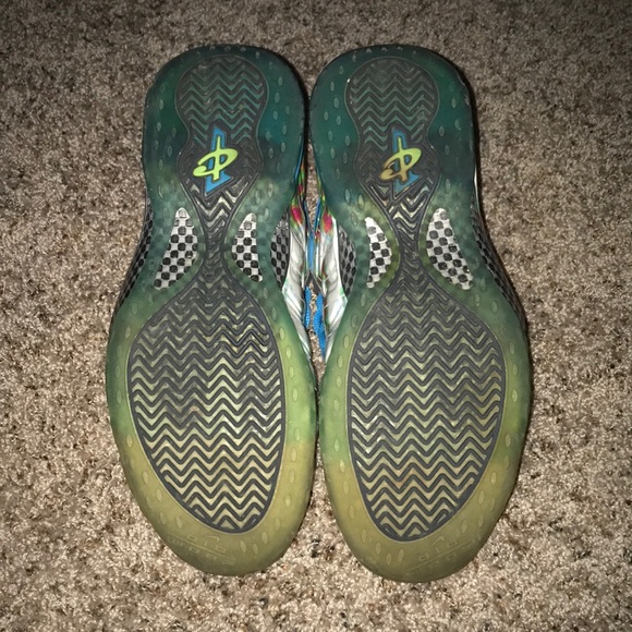 Weatherman Nike Foamposites - Picture 2 of 6